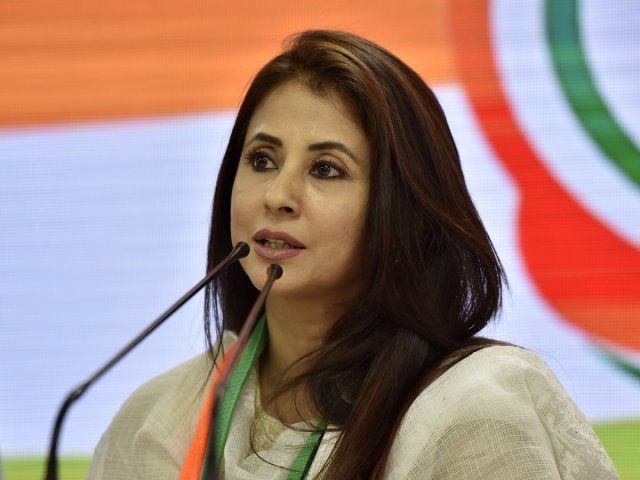 Urmila slams the Kashmir situation