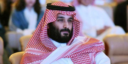 Saudi Arabia detains 300 government employees over corruption charges