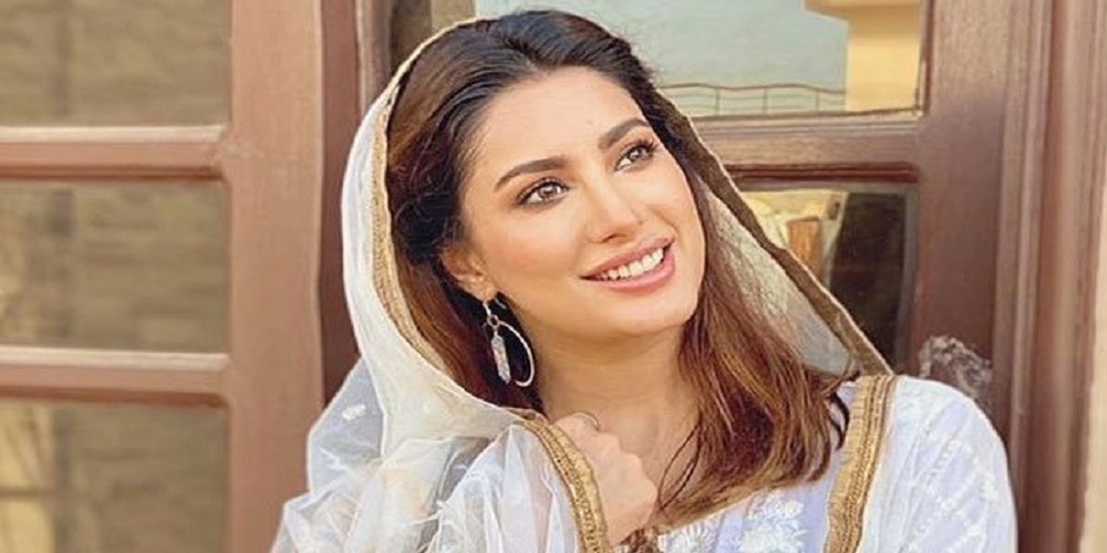 Mehwish hayat naat karam mere aaqa