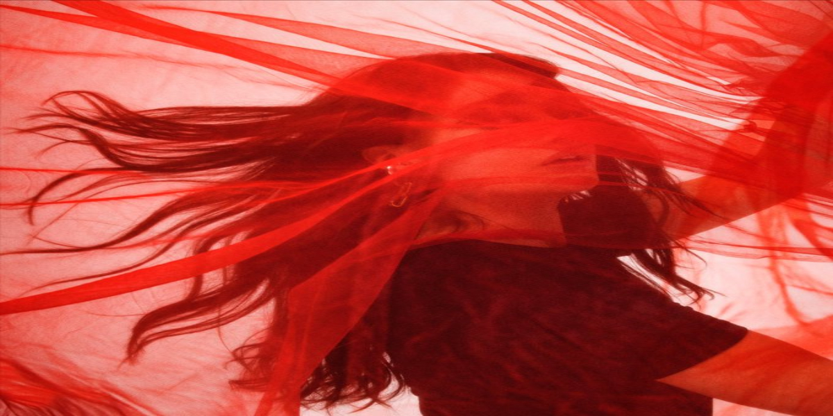 Esra Bilgic new photo