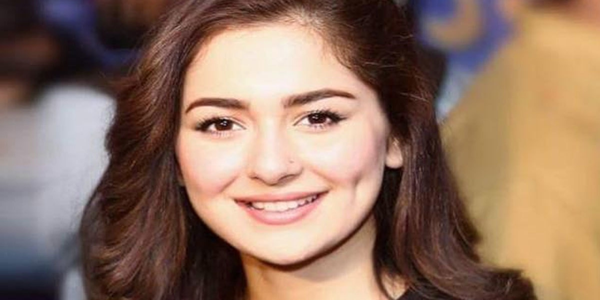 Hania Aamir TikTok video goes viral on social media