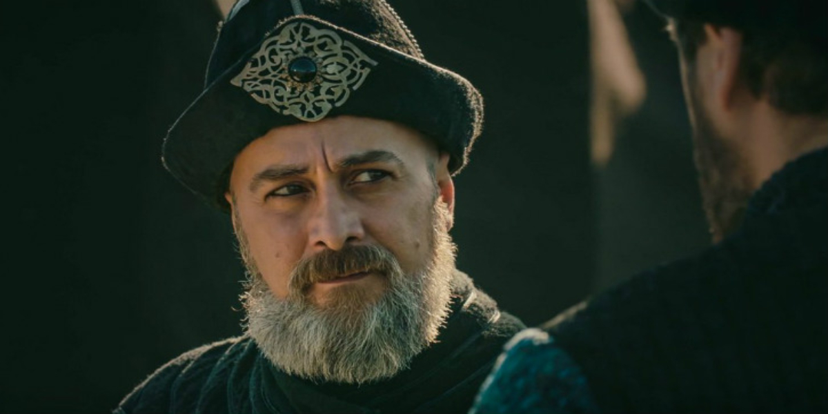Have a look at Ertugrul�s Sadettin Köpek throwback pictures