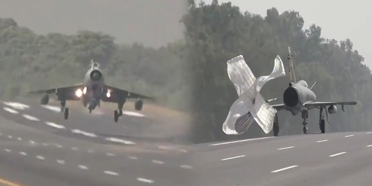 Pakistan Air Force Conducts Exercises On Islamabad-Lahore Motorway