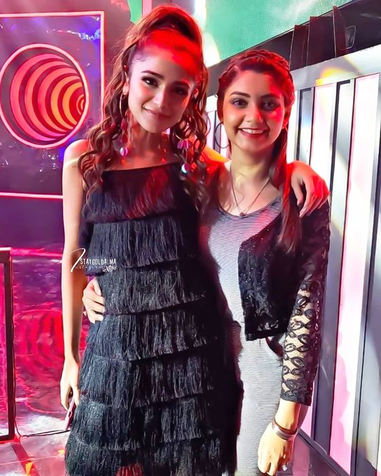 Baig Looks In Black Dress