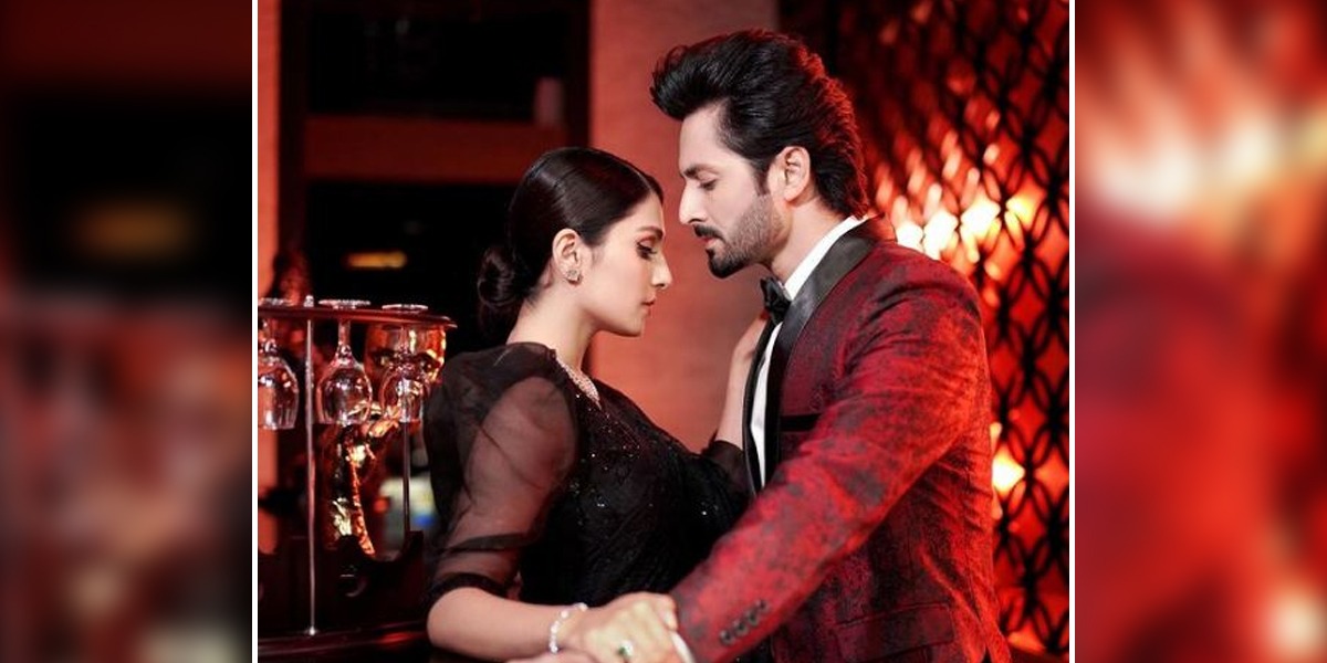 Ayeza Khan, Danish Taimoor Are Completely In Love-Struck Mode