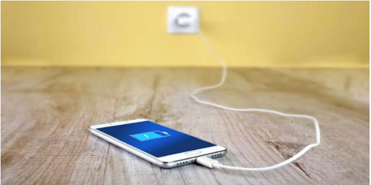 Teen girl dies as fire broke out in headphones of a charging mobile phone