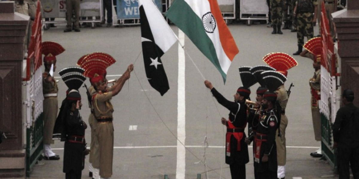 Pakistan Put A Ban On Travellers from India Amid New Variant
