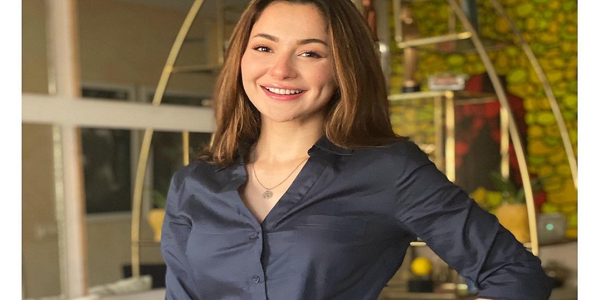 Hania Amir Charming Photo Goes Viral