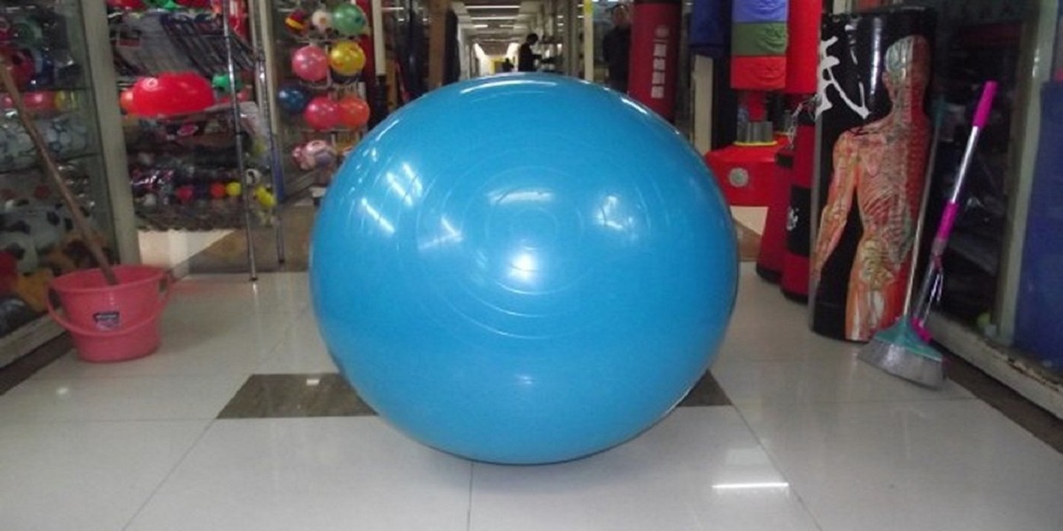 Guinness World Record: A man bounces more than 10 miles on a ball