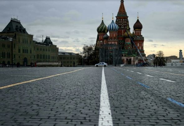 Russia imposes nationwide paid holiday to curb Covid